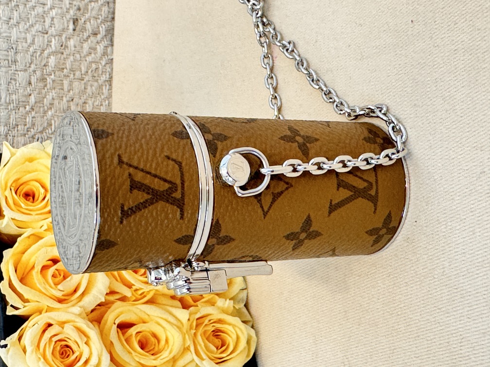 100% Original Louis Vuitton Lipstick case Monogram Reverse Secondhand